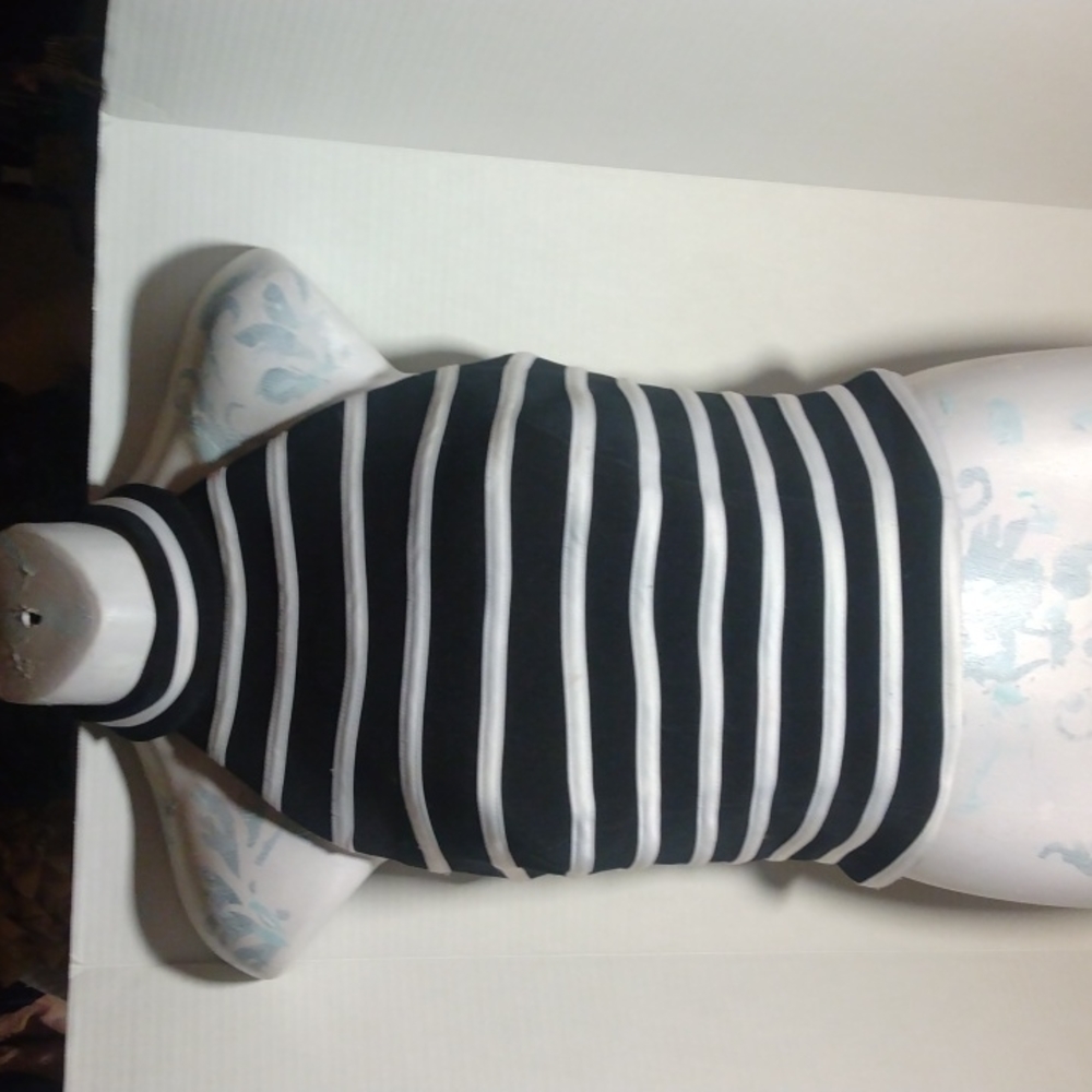 JS COLLECTIONS BLACK AND WHITE STRIPE HALTER TOP